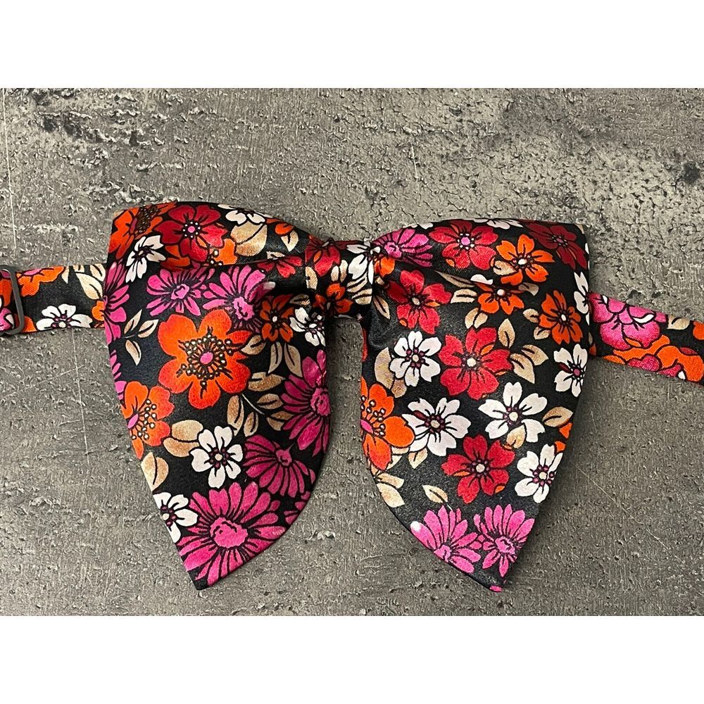 Handmade Oversized Black/Red FloraL Satin Bow tie Vintage style Wedding Prom